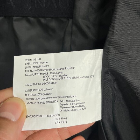 NEW Nautica Women's Size M Black Puffer Jacket W/ Detachable Faux Fur Hood - Picture 8 of 13